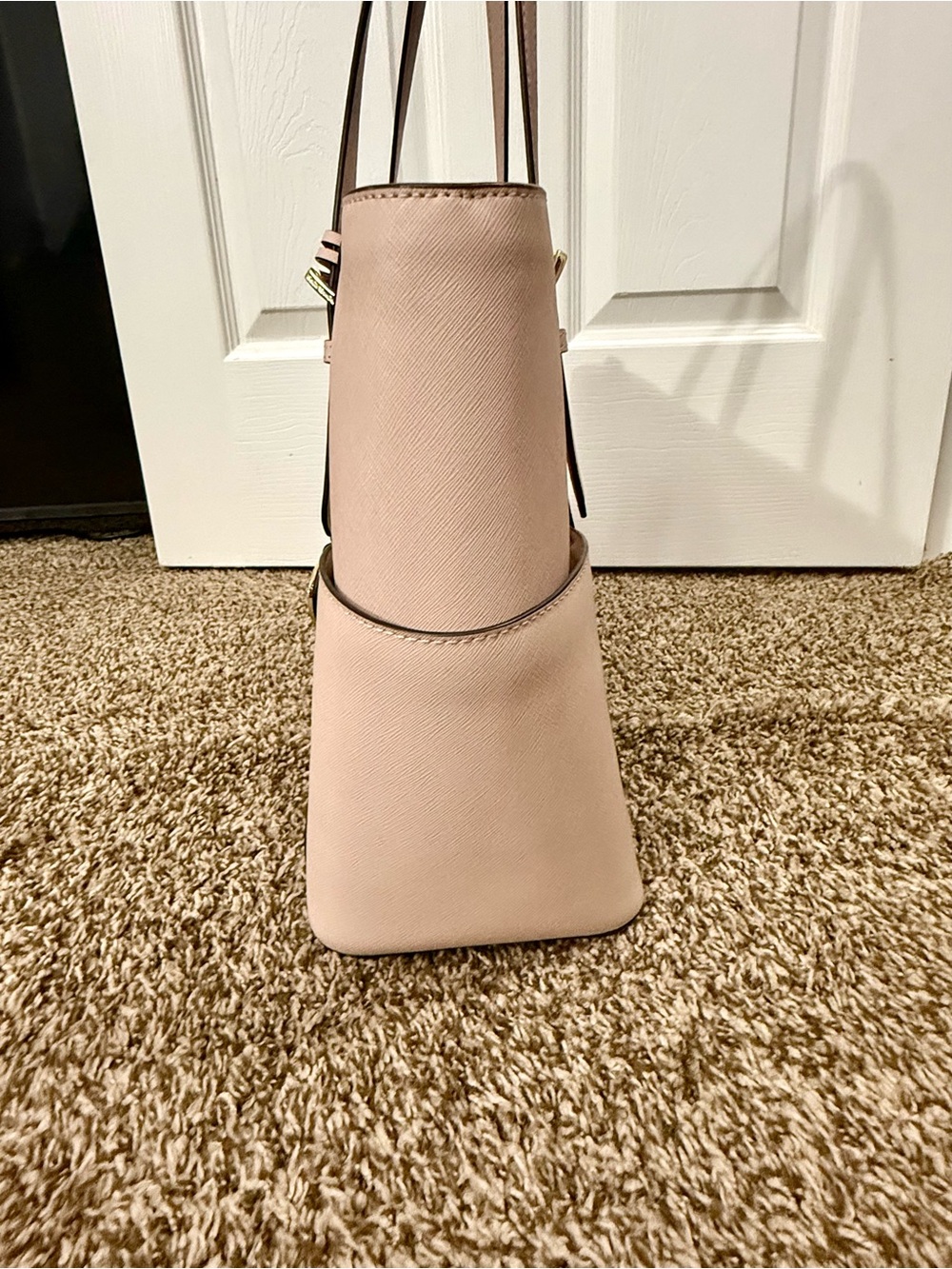 Michael Kors Jet Set Travel Tote - Picture 4 of 12